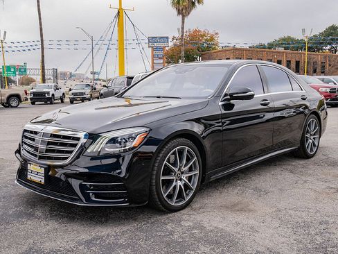 Used 2018 Mercedes-Benz S 450 Sedan w/ AMG Line Exterior image 9