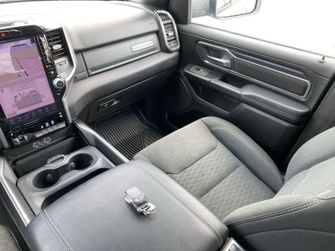 Used 2025 RAM 1500 Big Horn AWD/4WD image 19