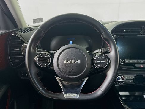 Used 2024 Kia Soul GT-Line FWD image 11