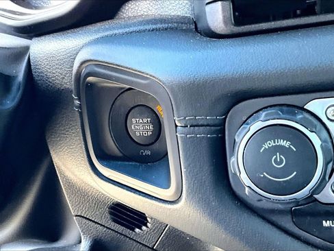 Certified 2024 Jeep Wrangler Sahara w/ Technology Group image 27