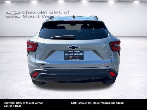 New 2026 Chevrolet Trax RS w/ Driver Confidence Package FWD image 4