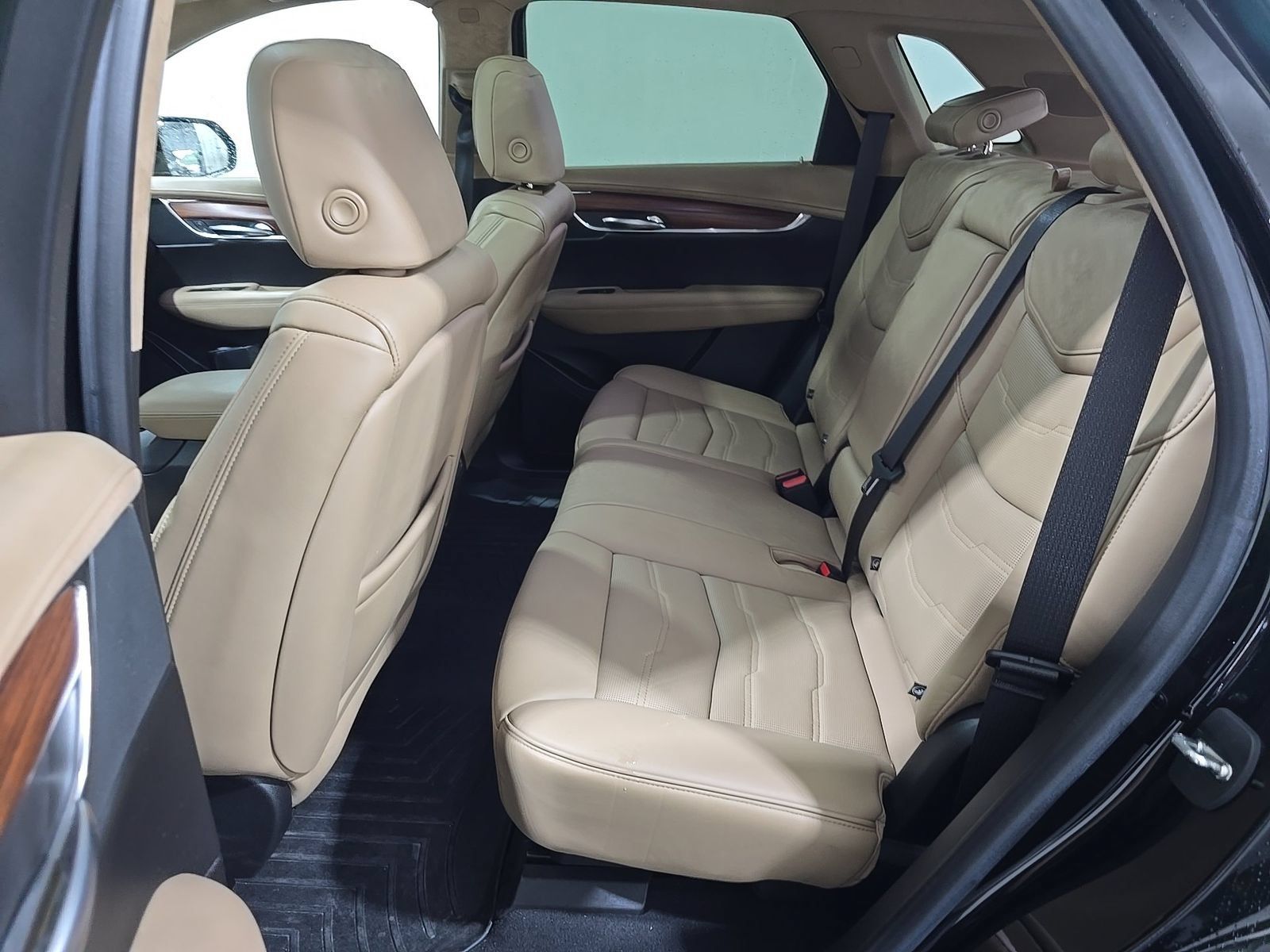 Used 2019 Cadillac XT5 Platinum AWD/4WD image 7