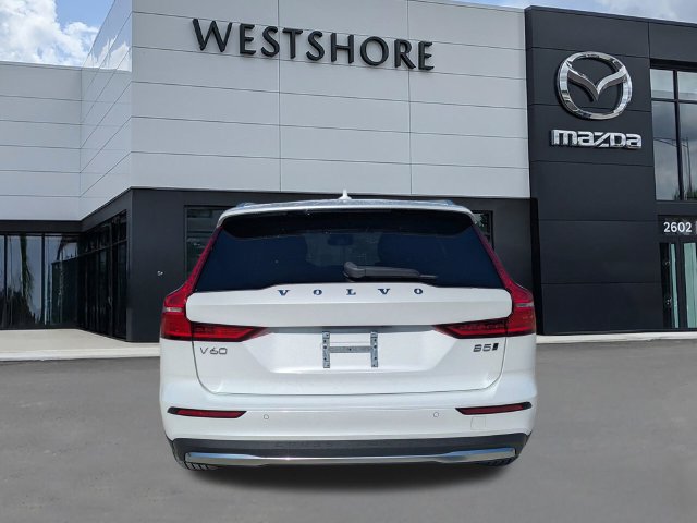 Used 2023 Volvo V60 B5 Cross Country Plus AWD/4WD image 4