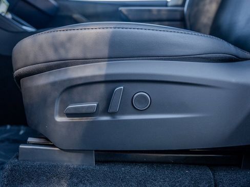 Used 2026 Tesla Model Y Long Range image 15