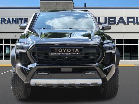 Used 2024 Toyota Tacoma 4x4 Double Cab Hybrid image 5
