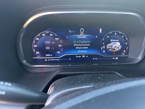 Used 2023 Chevrolet Tahoe LT w/ Luxury Package image 13