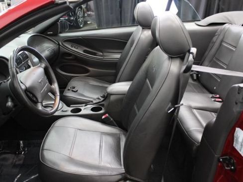 Used 2004 Ford Mustang Premium RWD image 14