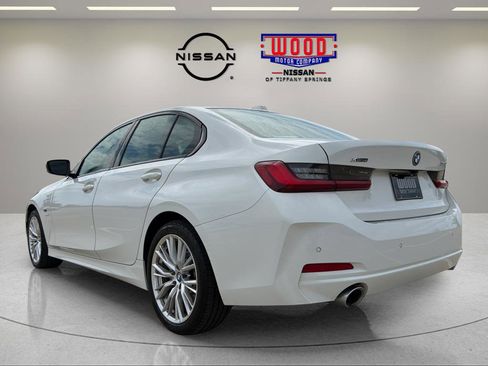 Used 2023 BMW 330e xDrive w/ Driving Assistance Package AWD/4WD image 4