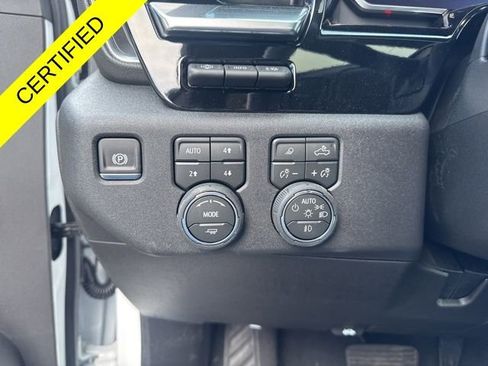 Used 2026 Chevrolet Silverado 2500 LTZ w/ LTZ Premium Package AWD/4WD image 19
