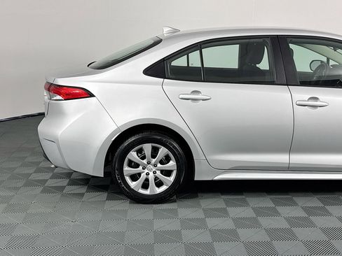 Used 2024 Toyota Corolla LE image 41