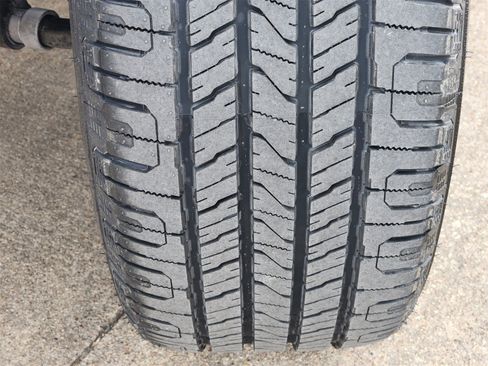 Used 2023 Jeep Wrangler Sahara image 12