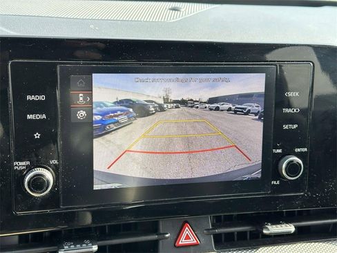 Used 2023 Kia Sportage LX image 19