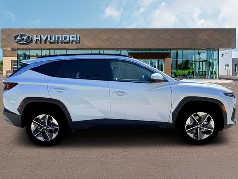 New 2026 Hyundai Tucson SEL image 9