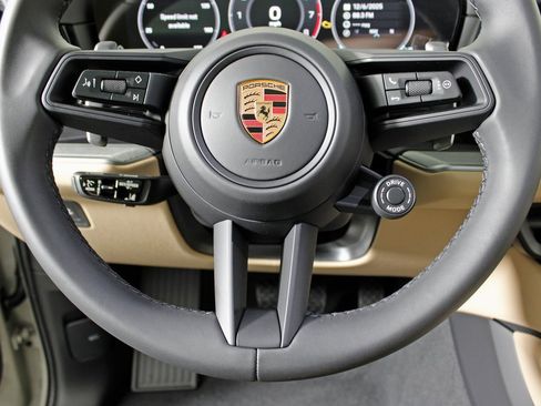 New 2026 Porsche Cayenne Coupe image 23