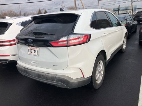 Used 2024 Ford Edge SEL image 3