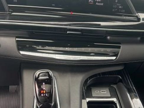 Used 2021 Cadillac Escalade Sport w/ Driver Assist Tech Package AWD/4WD image 31