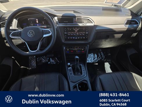 Used 2023 Volkswagen Tiguan SE FWD image 14