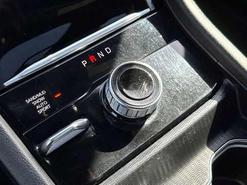 Used 2024 Jeep Grand Cherokee L Limited w/ Luxury Tech Group II image 26