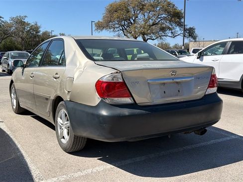 Used 2006 Toyota Camry LE image 10