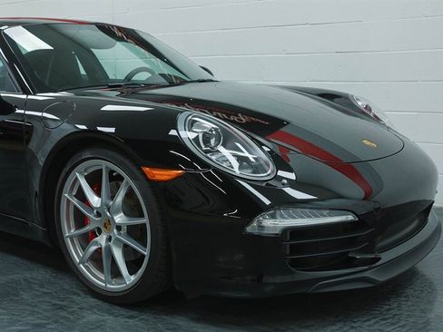 Used 2015 Porsche 911 Carrera S image 36