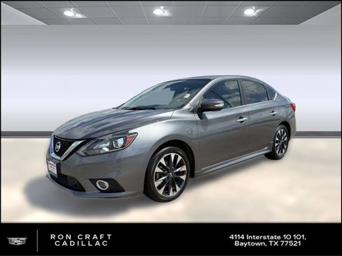 Used 2019 Nissan Sentra SR image 1