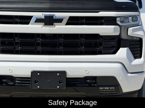 Used 2025 Chevrolet Silverado 1500 RST w/ Convenience Package II RWD image 4