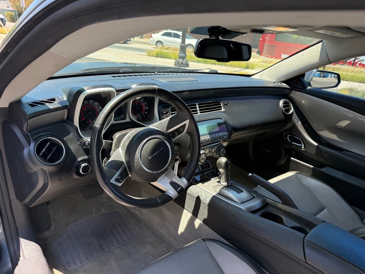 Used 2010 Chevrolet Camaro SS w/ LPO, Ground Effects Package RWD image 11