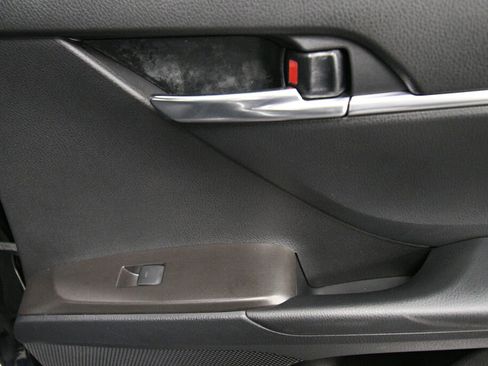 Certified 2024 Toyota Camry SE image 23