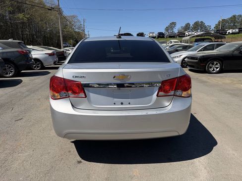 Used 2016 Chevrolet Cruze LT w/ Technology Package image 6