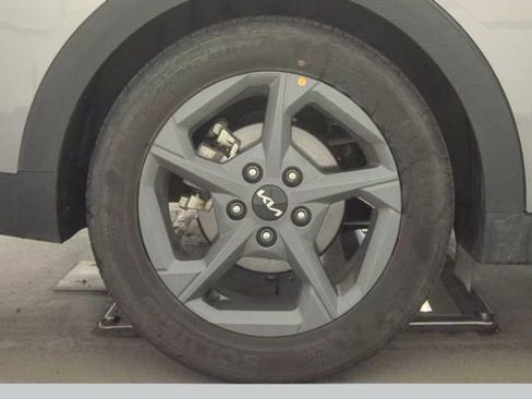 Used 2025 Kia K4 LXS FWD image 21