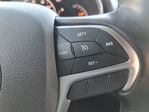 Used 2022 Jeep Grand Cherokee Limited image 14