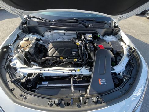 Used 2025 Buick Envista Preferred image 32