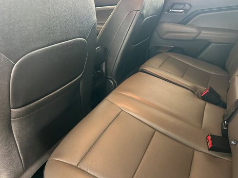 Used 2024 Chevrolet Colorado ZR2 w/ ZR2 Bison Edition image 9