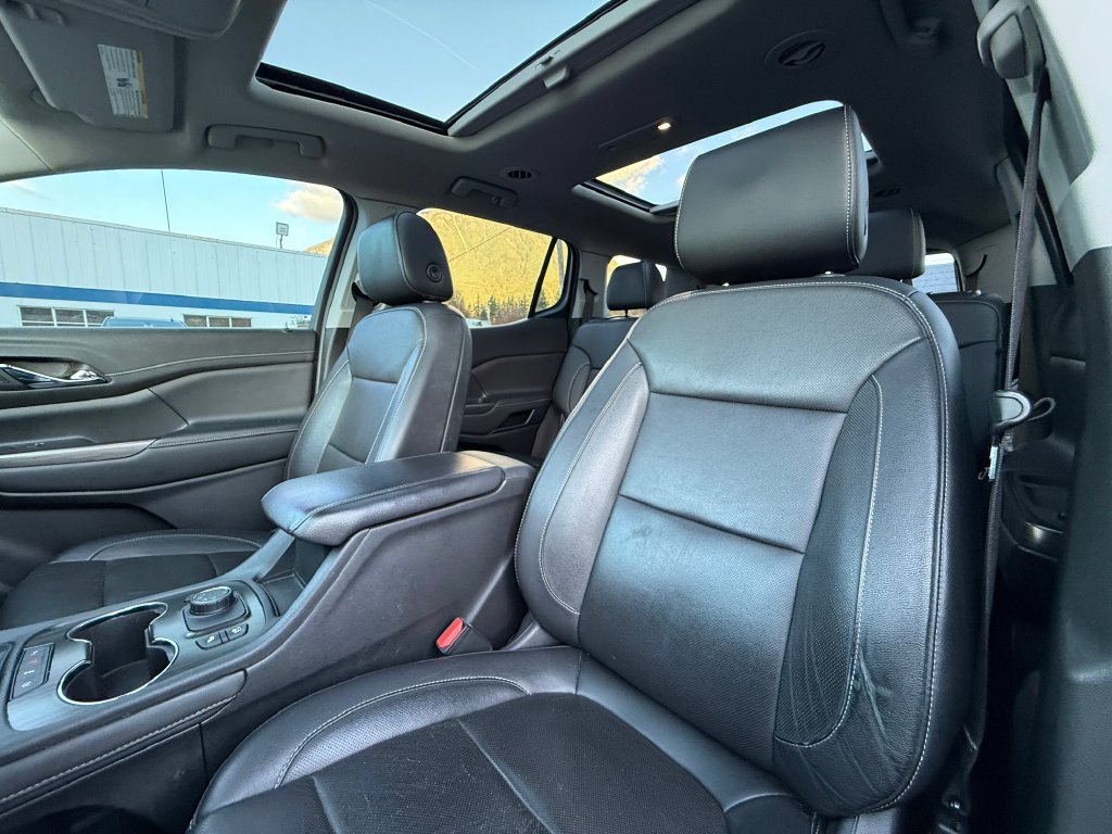 Used 2020 GMC Acadia SLT w/ Premium Package AWD/4WD image 13