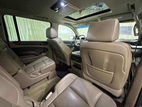 Used 2016 Chevrolet Suburban LTZ image 21