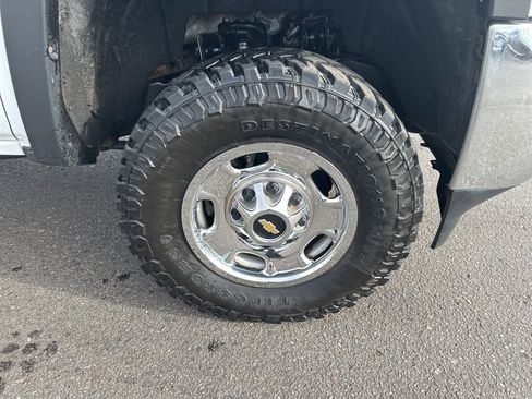 Used 2019 Chevrolet Silverado 2500 W/T image 35