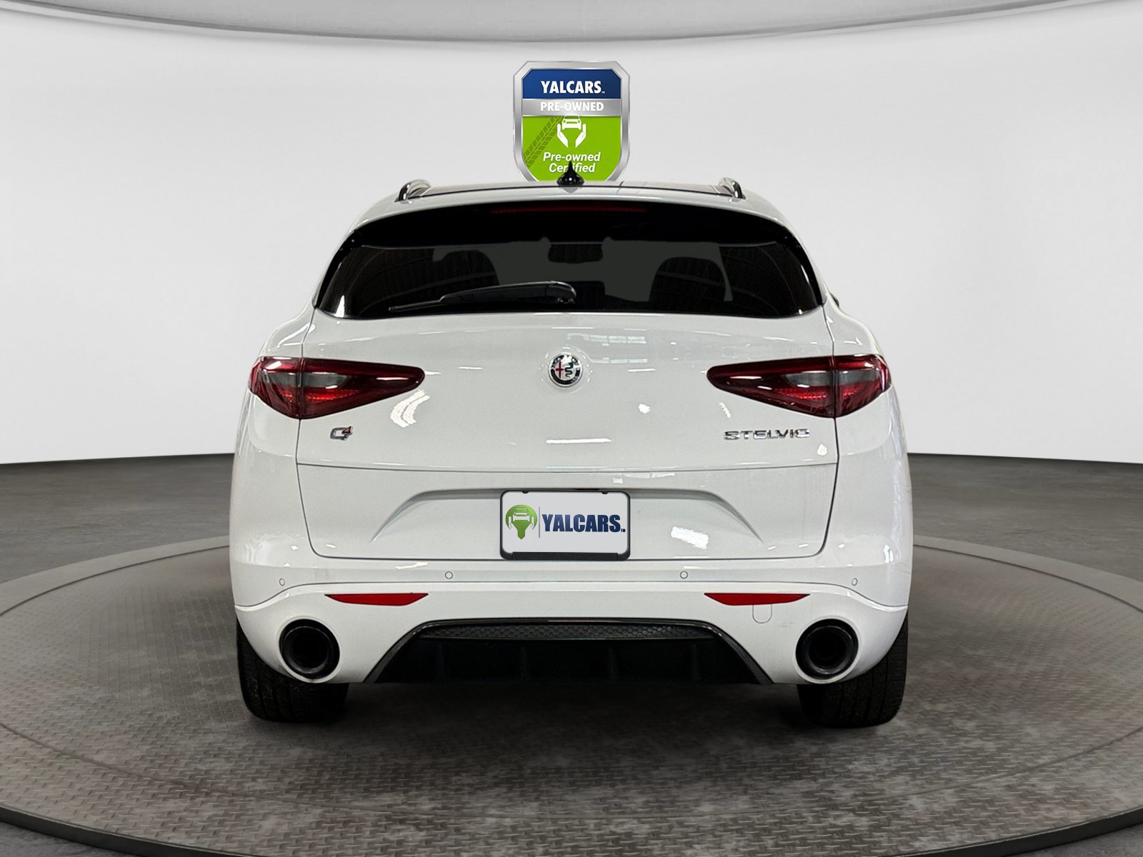 Used 2022 Alfa Romeo Stelvio Veloce AWD/4WD image 4