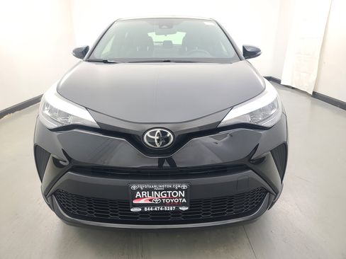 Used 2021 Toyota C-HR Nightshade image 9