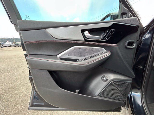 Used 2025 Acura MDX A-Spec AWD/4WD image 30