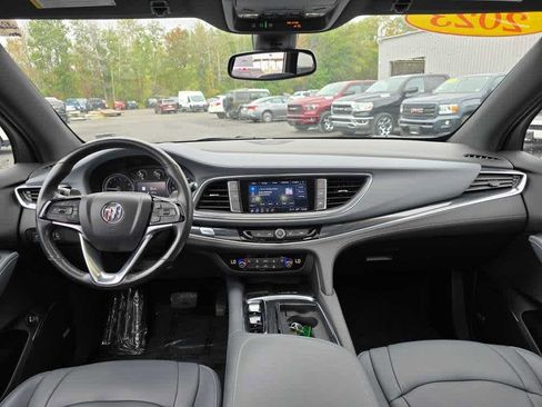 Used 2023 Buick Enclave Essence w/ Experience Buick Package image 9
