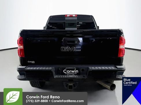 Used 2019 GMC Sierra 2500 Denali w/ Duramax Plus Package AWD/4WD image 9