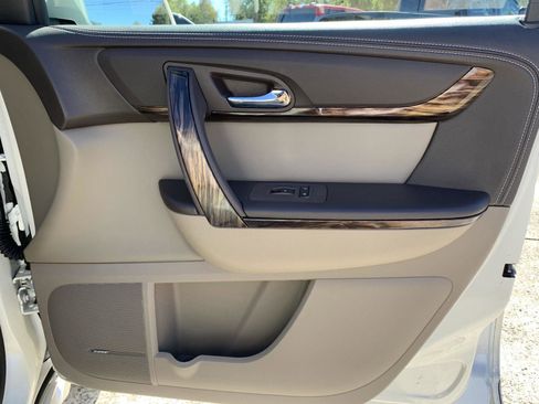 Used 2014 GMC Acadia Denali image 48