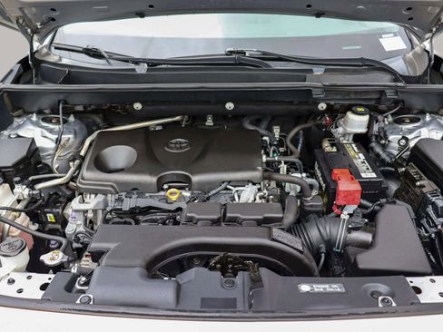 Used 2019 Toyota RAV4 XLE image 37