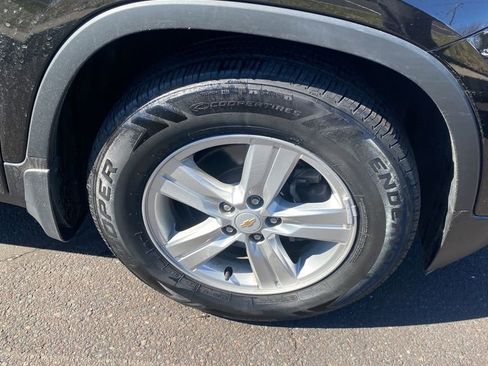 Used 2020 Chevrolet Trax LT w/ Sun & Sound Package image 12