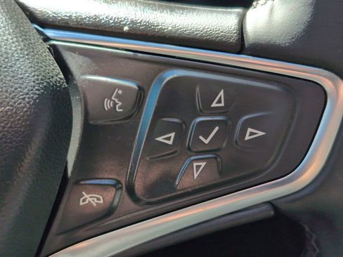 Used 2024 Chevrolet Equinox LT FWD image 20
