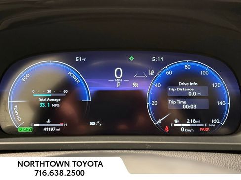 Used 2023 Toyota Crown Limited image 10