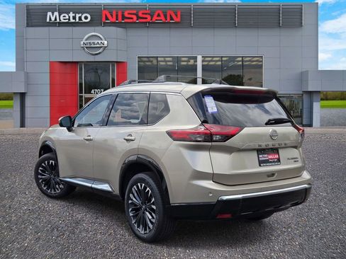 New 2026 Nissan Rogue Platinum image 4