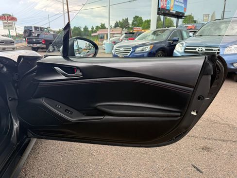 Used 2017 MAZDA MX-5 Miata RF Grand Touring RWD image 15
