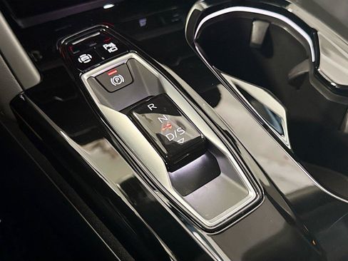 Certified 2025 Audi Q5 Premium AWD/4WD image 17