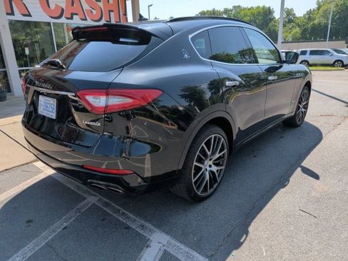 Used 2018 Maserati Levante S GranSport AWD/4WD image 4